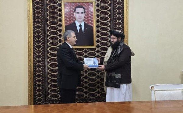 د ترکمنستان هېواد د صنعت او تجارت وزارت له مرستیال ښاغلي کریم بردي قربانوف سره وکتل