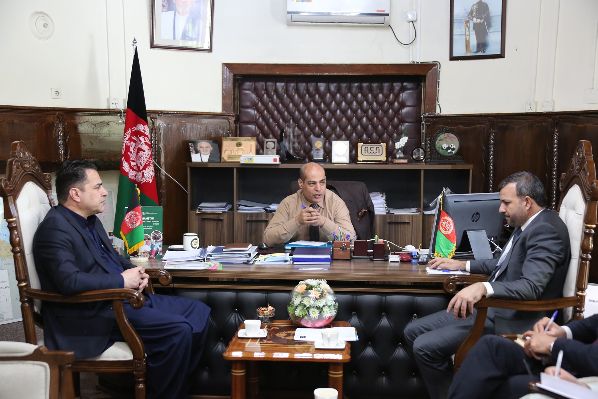 په پاکستان کې د سوداګریزو او ترانزیي ستونزو د بیاکتنې لپاره تعقیبي ناسته ترسره شوه!