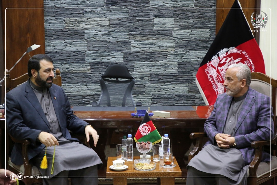 Meeting of Acting Minister of Industry and Commerce with Kandahar Governor