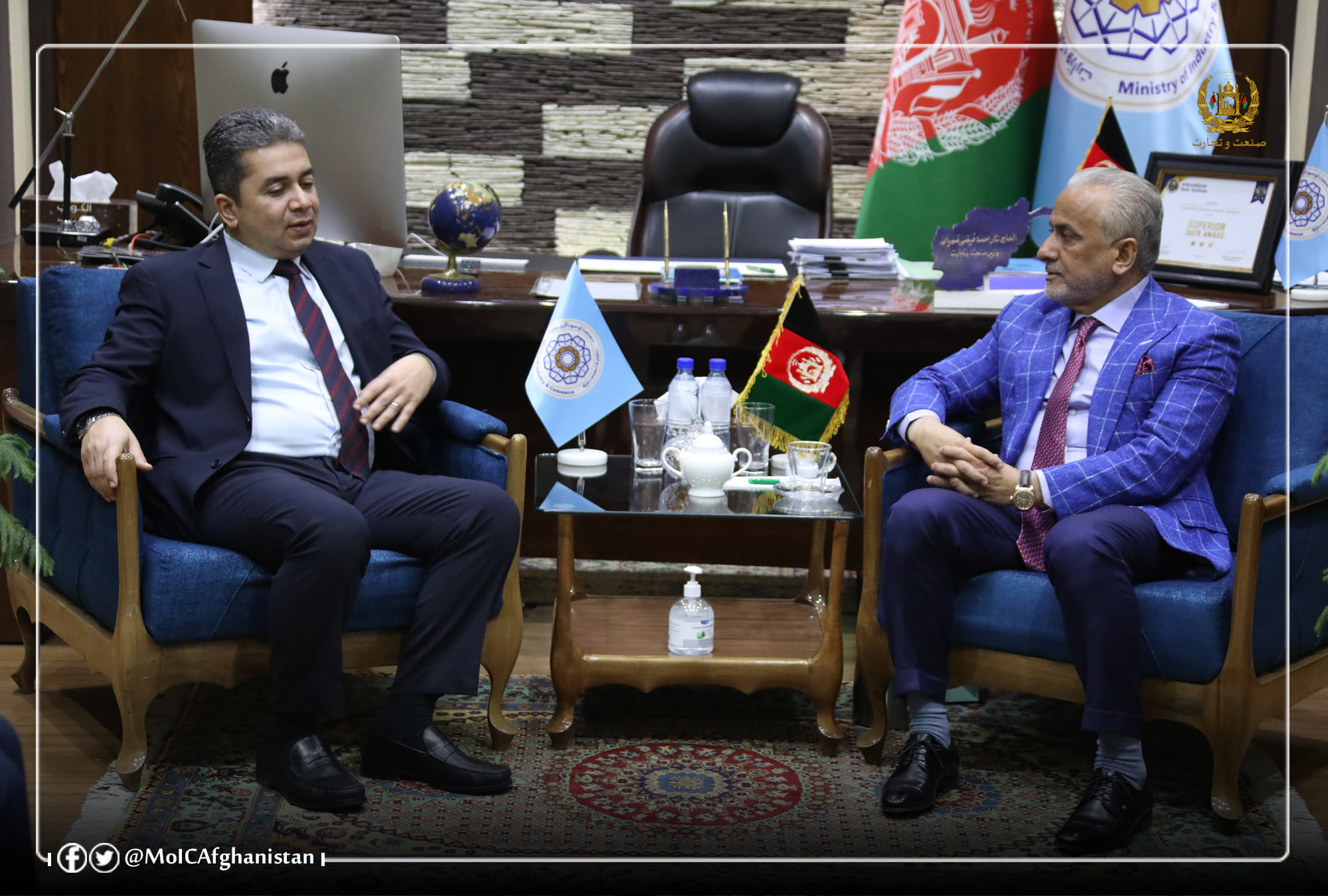 په کابل کې دمصر دعربِي جمهوریت له میشت سفیر سره دصنعت او سوداګرۍ وزیر لیدنه