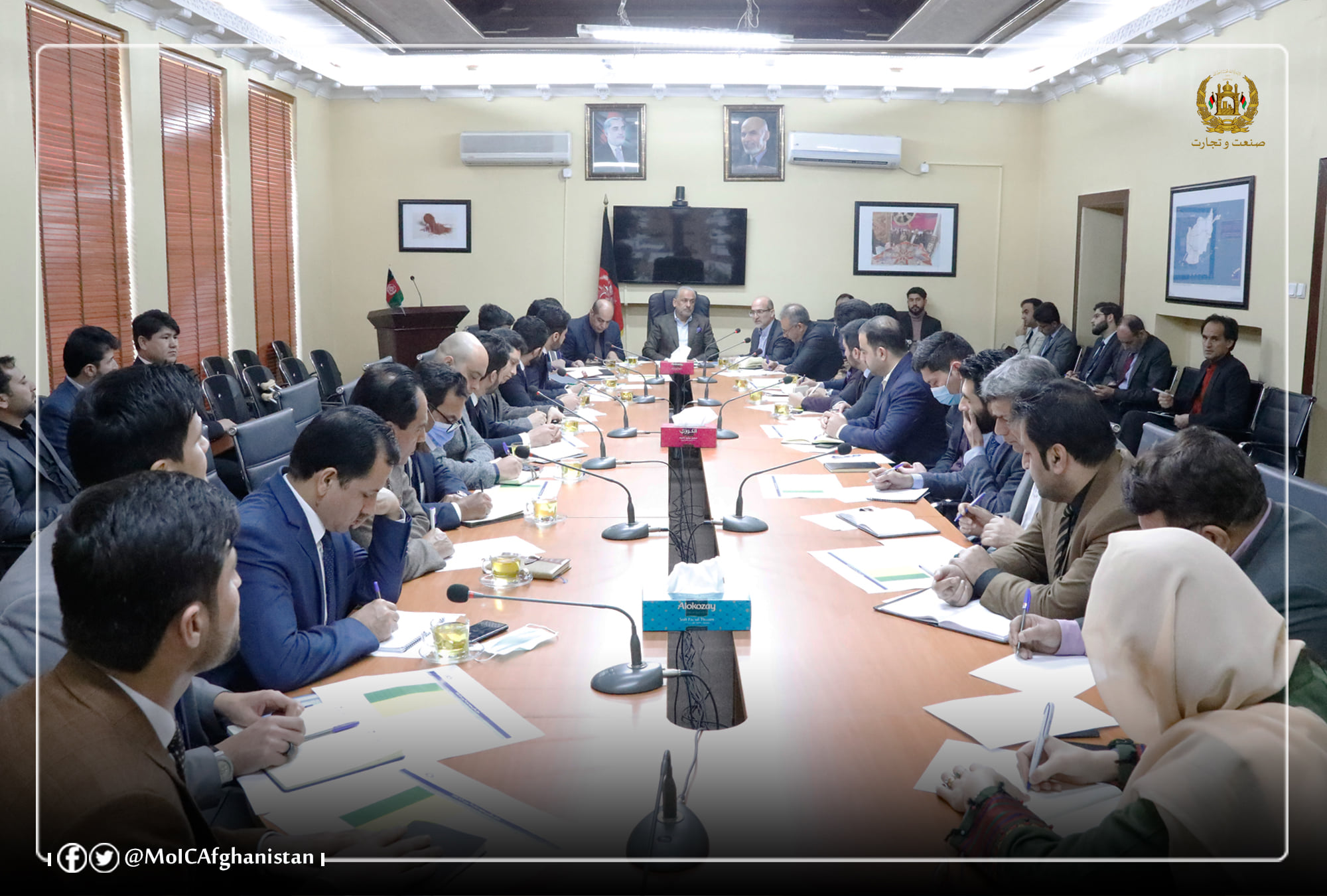 دافغانستان دسولې اوپراختیا ۵ کلني ملي برنامې پر پلی کېدو دصنعت او سوداګرۍ وزیر ټینګار