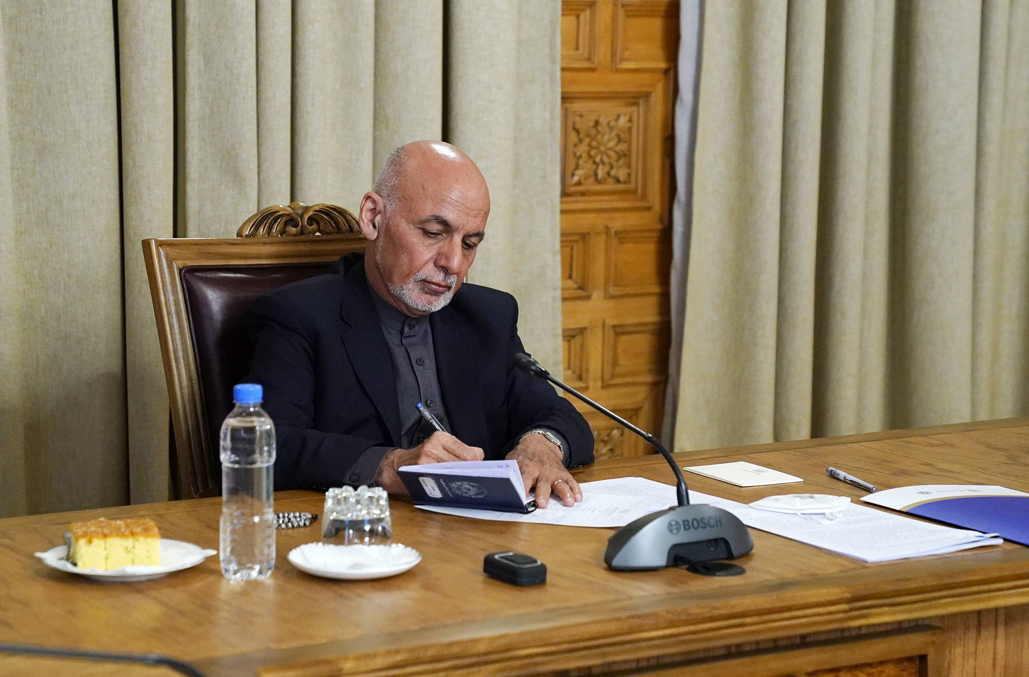 د جمهوررئیس غني په مشرۍ د حکومت د رهبرۍ غونډه ترسره شوه