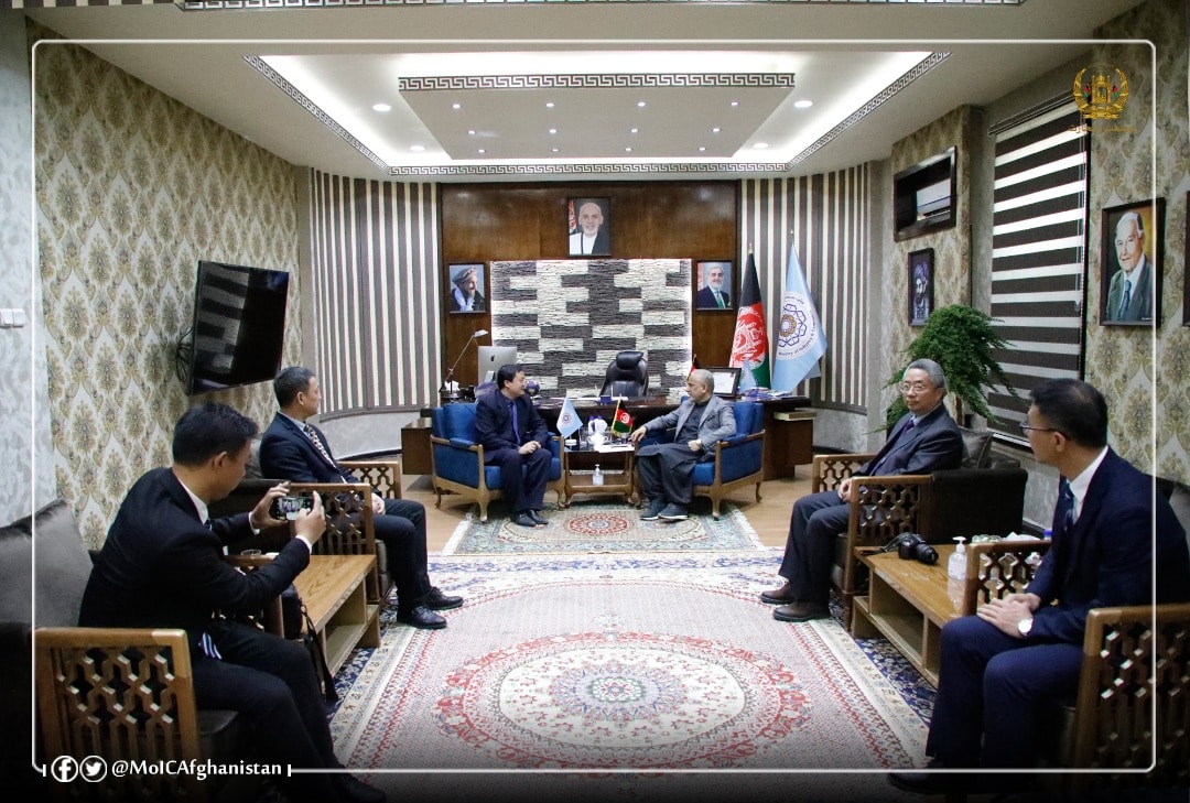 دیدار وزیر صنعت و تجارت با گروه سرمایه گذاران کشور چین در افغانستان