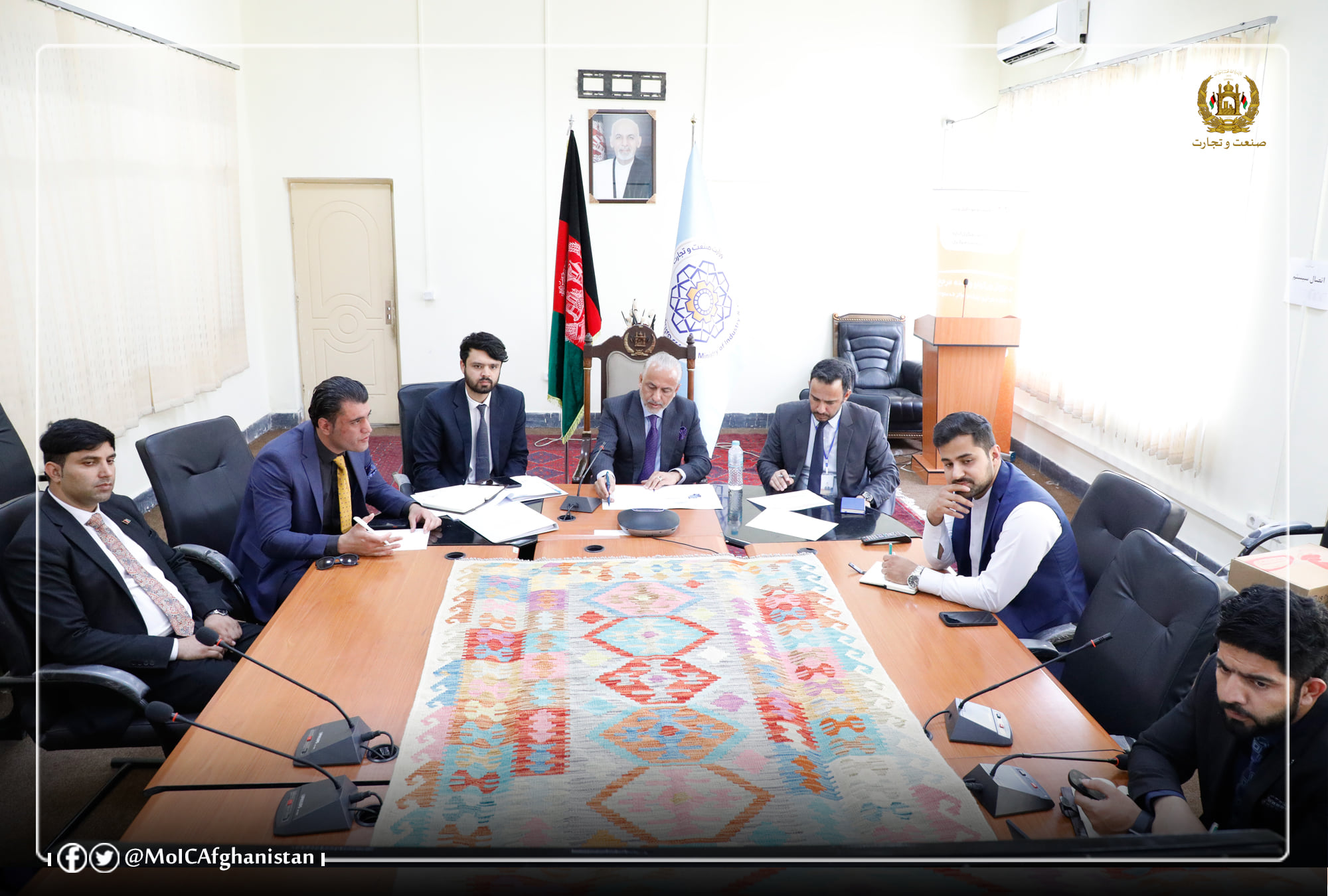 اروپایي او امریکایي هېوادونوته دزراعتي محصولاتو دصادراتو په ډیروالي دصنعت او سوداګرۍ وزیر ټینګار