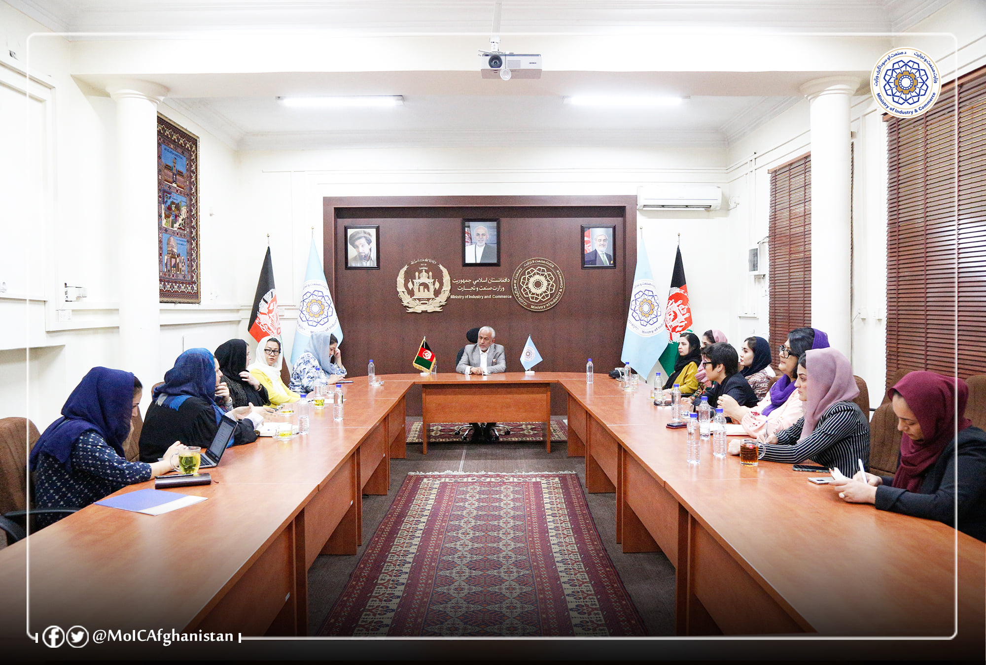 تأکید وزیر صنعت و تجارت به اشتراک پررنگ زنان تجارتپیشه در نمایشگاهی بینالمللی ۲۰۲۰ دبی