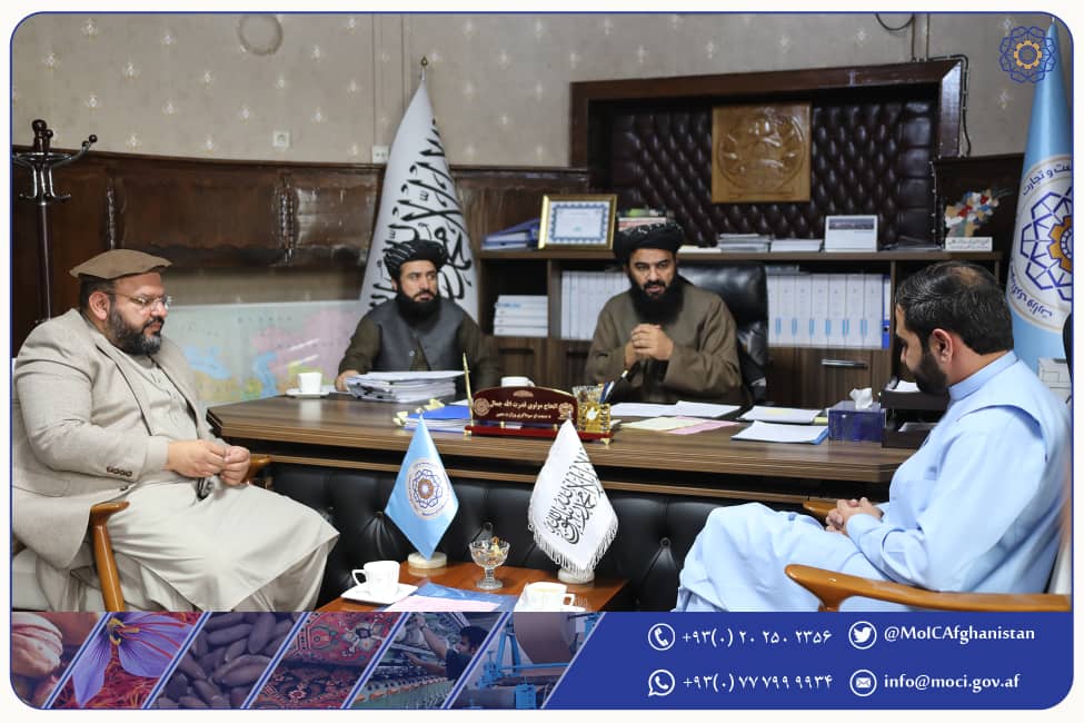 د زرګرانو د اتحادیې غړو او دسرو زرو  سوداګرو سره لیدنه