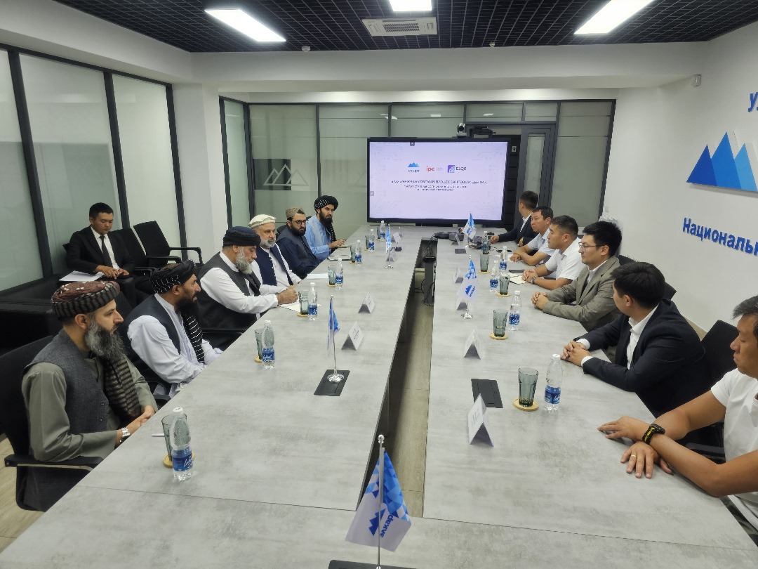 ملاقات با رئیس هیئت مدیره اداره مرکزی پرؤسس بین‌البانکی جمهوری قرغیزستان