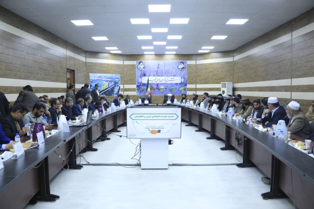 دیدار وزیر صنعت و تجارت امارت اسلامی افغانستان با والی سیستان و بلوچستان ایران در مرز میلک